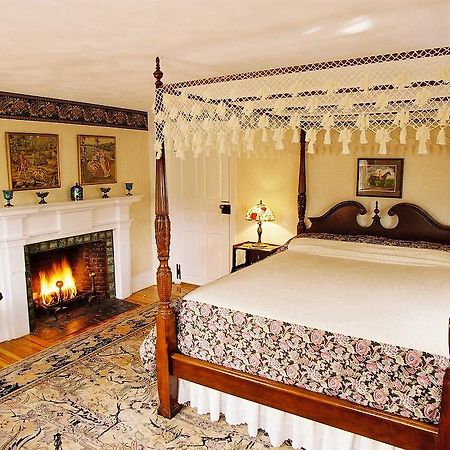 Historic Jacob Hill Inn Seekonk Extérieur photo