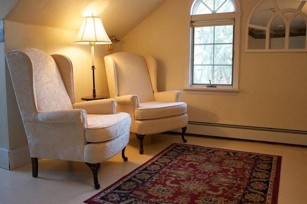 Historic Jacob Hill Inn Seekonk Extérieur photo
